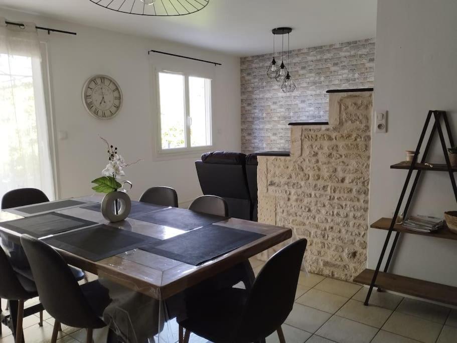 Gite Le Vieux Moulin Sansais Kültér fotó